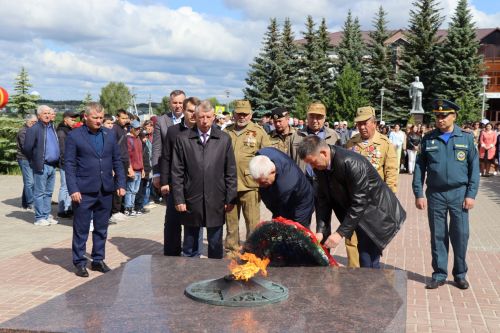 В день памяти и скорби в Дрожжановском районе прошёл траурный митинг