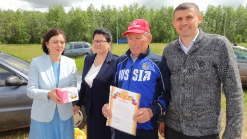 Чүпрәледә пенсионерлар Сабантуйга җыелды