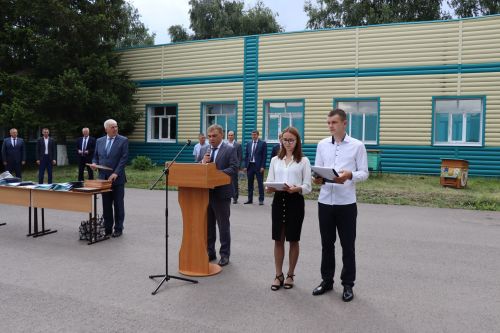 Выпускникам Дрожжановского техникума вручили дипломы