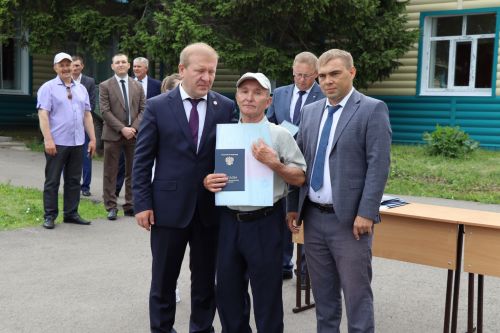 Выпускникам Дрожжановского техникума вручили дипломы