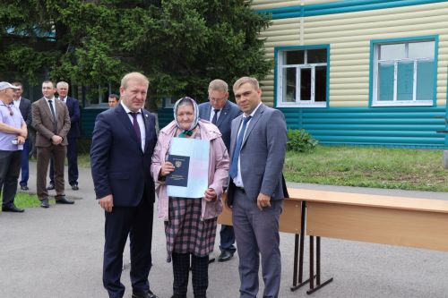 Выпускникам Дрожжановского техникума вручили дипломы