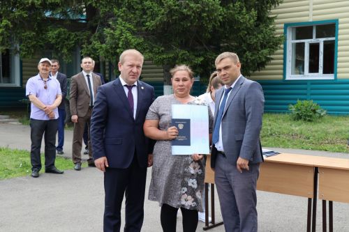 Выпускникам Дрожжановского техникума вручили дипломы