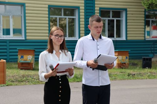 Выпускникам Дрожжановского техникума вручили дипломы