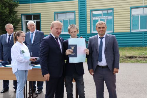 Выпускникам Дрожжановского техникума вручили дипломы