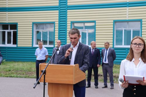 Выпускникам Дрожжановского техникума вручили дипломы