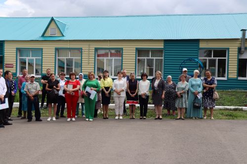 Выпускникам Дрожжановского техникума вручили дипломы