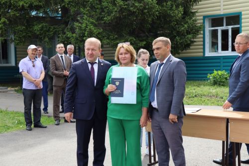 Выпускникам Дрожжановского техникума вручили дипломы