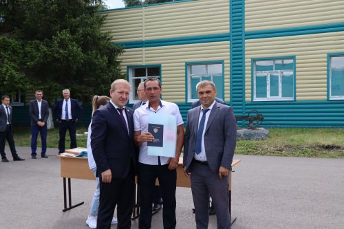 Выпускникам Дрожжановского техникума вручили дипломы
