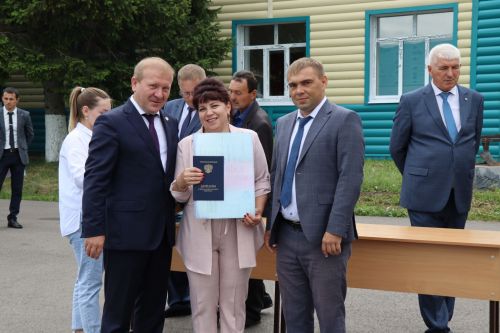 Выпускникам Дрожжановского техникума вручили дипломы