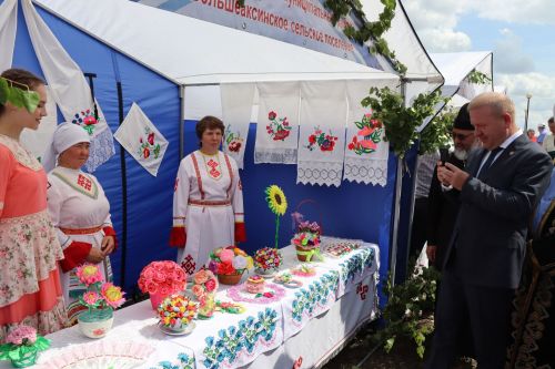 В Дрожжановском районе проходит фестиваль «Троицкие напевы»