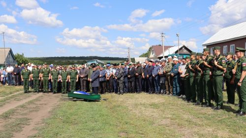 В Дрожжановском районе простились с военнослужащим, который погиб в СВО