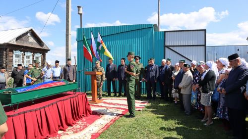 В Дрожжановском районе простились с военнослужащим, который погиб в СВО
