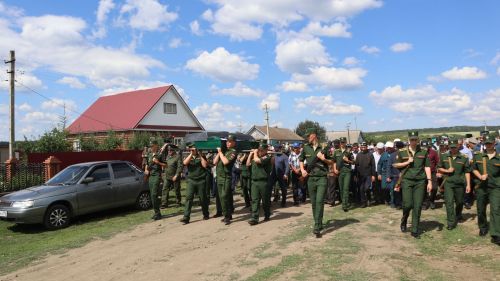 В Дрожжановском районе простились с военнослужащим, который погиб в СВО
