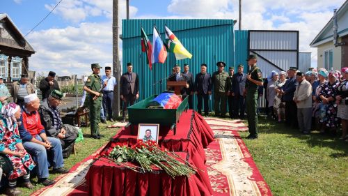 В Дрожжановском районе простились с военнослужащим, который погиб в СВО