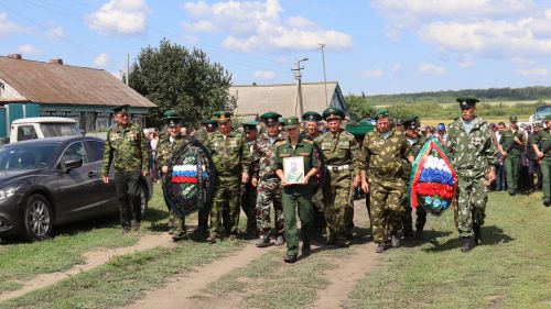 В Дрожжановском районе простились с военнослужащим, который погиб в СВО