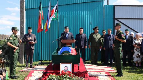 В Дрожжановском районе простились с военнослужащим, который погиб в СВО