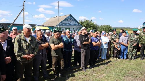 В Дрожжановском районе простились с военнослужащим, который погиб в СВО