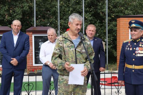 В селе Новое Ильмово Дрожжановского района открыли Аллею Славы