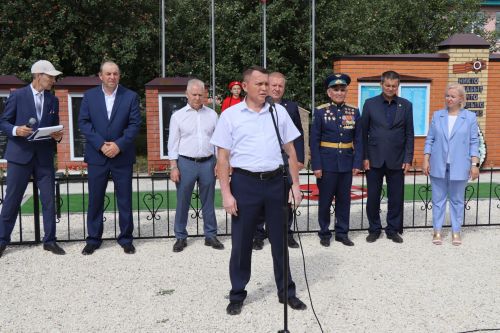 В селе Новое Ильмово Дрожжановского района открыли Аллею Славы