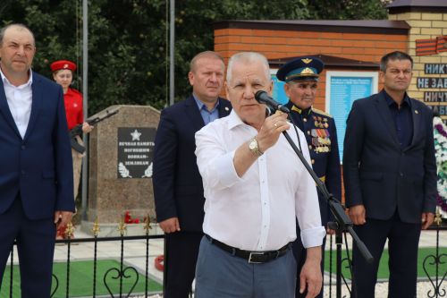 В селе Новое Ильмово Дрожжановского района открыли Аллею Славы