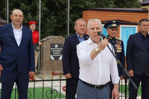 В селе Новое Ильмово Дрожжановского района открыли Аллею Славы
