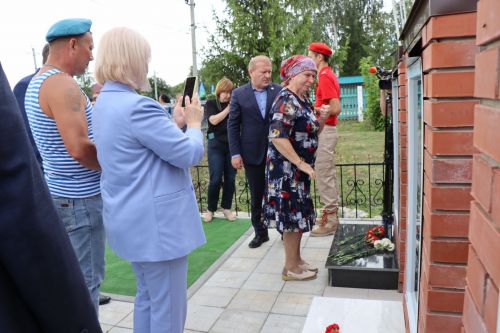 В селе Новое Ильмово Дрожжановского района открыли Аллею Славы