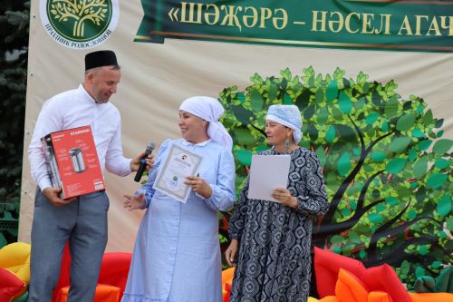 В Дрожжановском районе РТ назвали имена победителей конкурса «Мое генеалогическое древо или моя родословная»