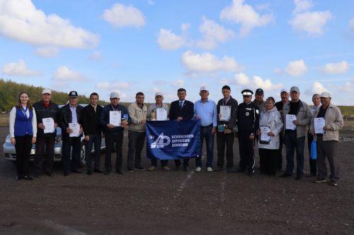 Дрожжановские пенсионеры сразились в конкурсе водительского мастерства «Автобабай — 2023»