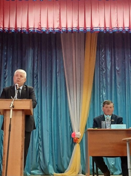 В селе Городище во время схода граждан были отмечены пары, которые прожили 50 лет вместе и активисты села