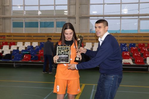 Команда девушек Новоильмовской школы стала чемпионом по «КЭС-БАСКЕТ»