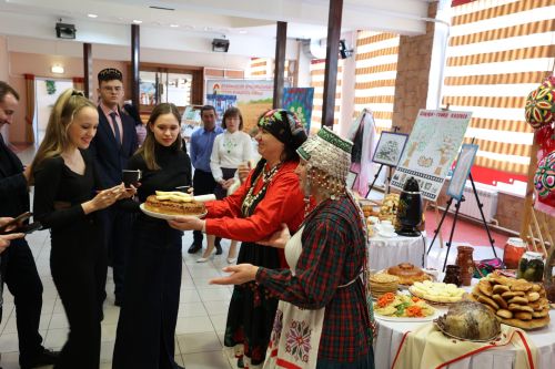 В Дрожжановском районе РТ состоялся муниципальный этап фестиваля родословной «Эхо веков в истории семьи»