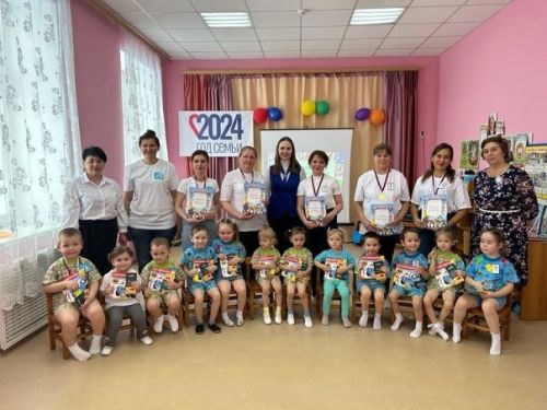 В Старошаймурзинском детском саду прошло мероприятие «Знает правила семья — значит знаю их и я!»