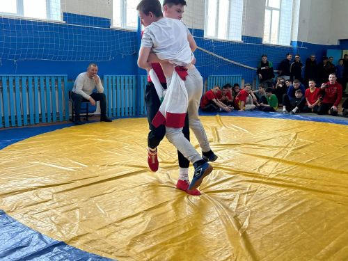 В селе Старые Какерли Дрожжановского района РТ прошло первенство района по борьбе Корэш