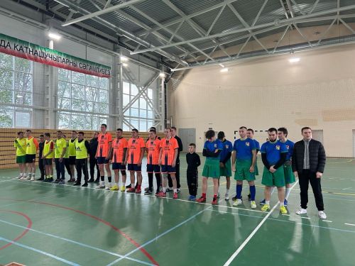 В спортивном комплексе «Алтын» села Старое Дрожжаное прошел открытый районный турнир по мини-футболу