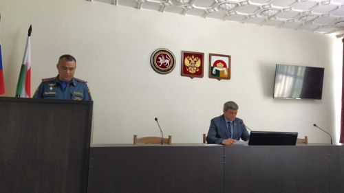 В Дрожжановском районе РТ обсудили меры обеспечения пожарной безопасности и предупреждения гибели людей на воде
