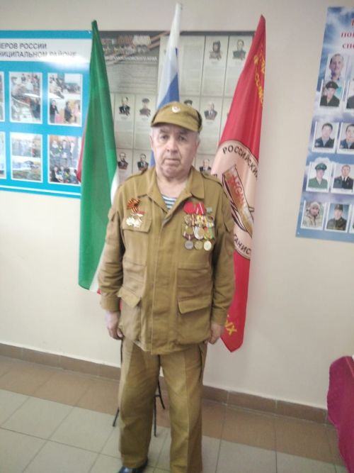 Ветеран боевых действий Дрожжановского района РТ награжден медалью «Отличный водитель»