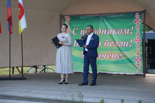 В День России юным гражданам Дрожжановского района РТ вручили паспорта