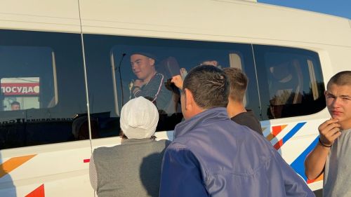 Четверо дрожжановцев отправились на службу в армию