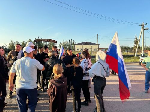 Четверо дрожжановцев отправились на службу в армию