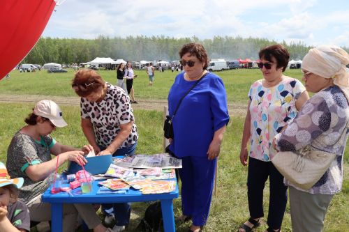 На Сабантуе в Дрожжановском районе РТ организовали подписку на «Туган як» и «Таван ен»