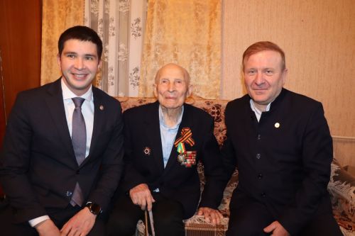 Гордимся нашим земляком: с вековым юбилеем поздравили участника ВОВ Федора Федоровича Мердюкова