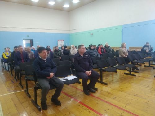 Сход граждан состоялся в Большеаксинском сельском поселении Дрожжановского района РТ