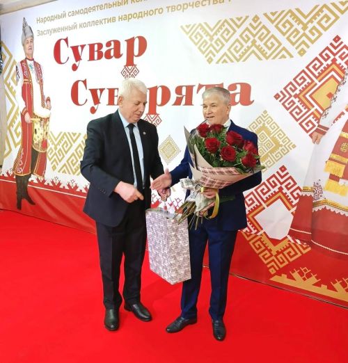 Дрожжановцы поздравили заслуженного работника культуры РФ Анатолия Музыкантова с юбилеем