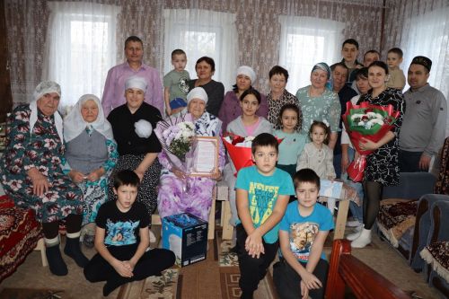 90-летний юбилей отметила жительница  Дрожжановского района РТ Рашида Заббарова