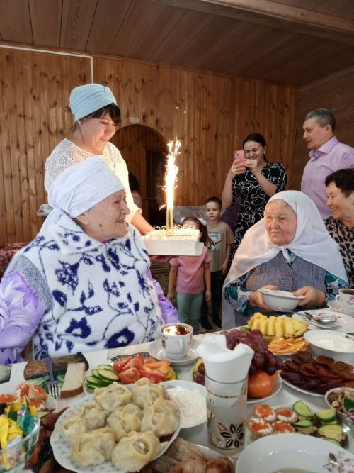 90-летний юбилей отметила жительница  Дрожжановского района РТ Рашида Заббарова