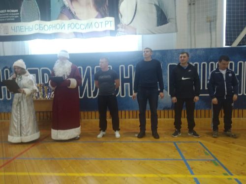 В Дрожжановском районе РТ состоялись соревнования по настольному теннису на призы Деда Мороза