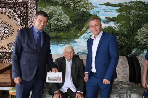 Долгожитель села Старое Дрожжаное Кашафутдин Шарафутдинов отметил 95-летний юбилей