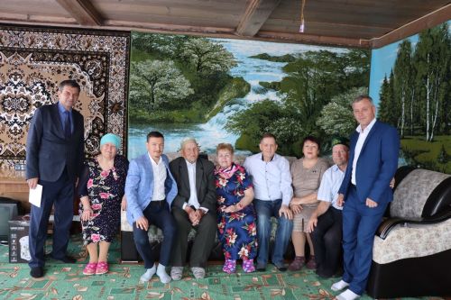 Долгожитель села Старое Дрожжаное Кашафутдин Шарафутдинов отметил 95-летний юбилей
