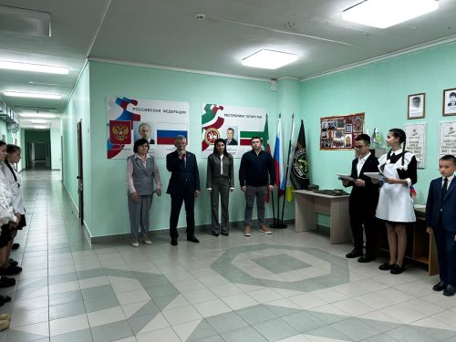 В Стародрожжановской школе №1 открыли уголок памяти участнику СВО