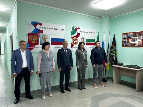 В Стародрожжановской школе №1 открыли уголок памяти участнику СВО